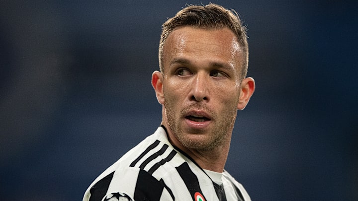 Arsenal's hopes of signing Arthur are slim Arsenal's hopes of signing Arthur are slim