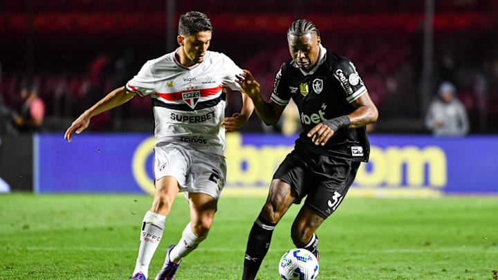 São Paulo venceu o Botafogo no Morumbis