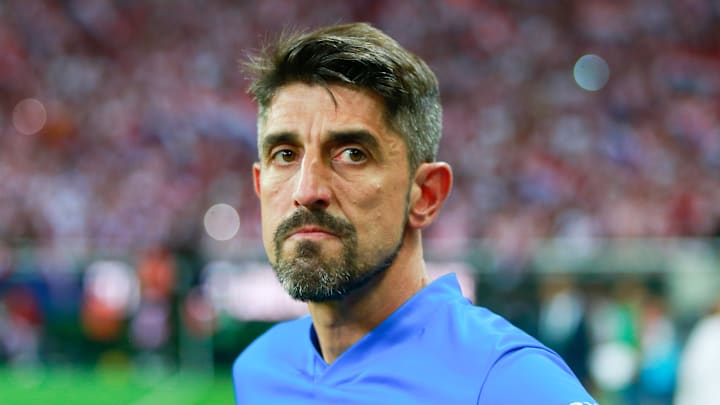 El entrenador Veljko Paunovic.