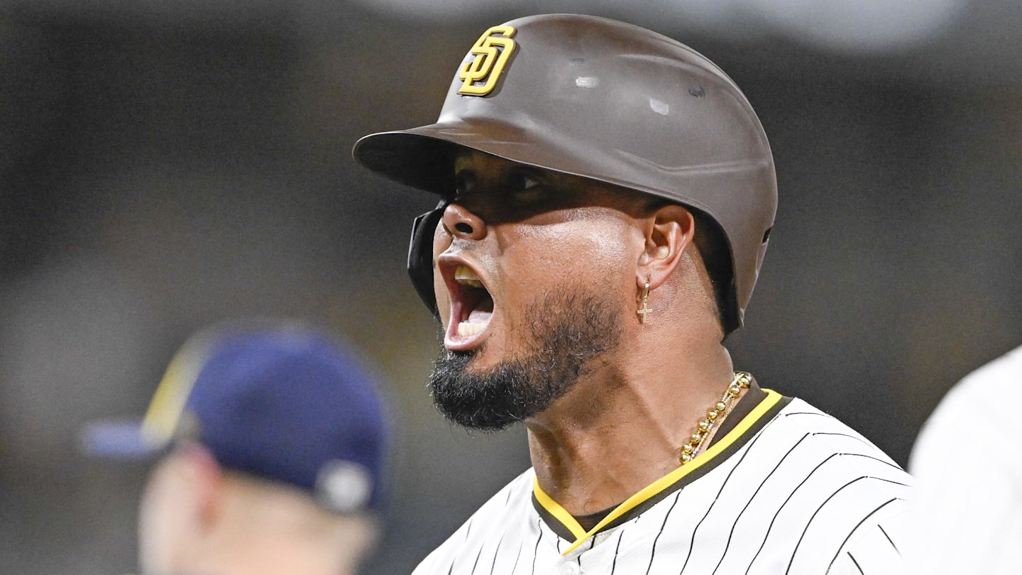 Luis Arraez Signs With Giants After Team Promised to Play Him at Second Base