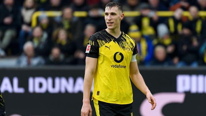 Borussia Dortmund v FC Augsburg - Bundesliga