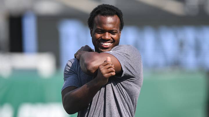 Aug 14, 2026; East Rutherford, New Jersey, USA; Tampa Bay Buccaneers linebacker Rueben Bain Jr. (3) warms up before a game against the New York Giants at MetLife Stadium. Mandatory Credit: John Jones-Imagn Images