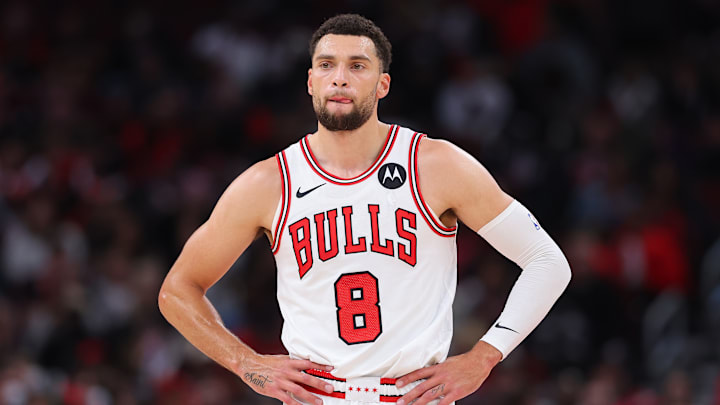 LaVine promedia 21.9 puntos por partida