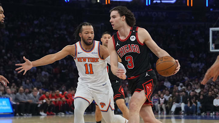  Chicago Bulls shooting guard Josh Giddey (3) dribbles the ball against New York Knicks point guard Jalen Brunson (11) during the first quarter at Madison Square Garden. Mandatory Credit: Gregory Fisher-Imagn Images