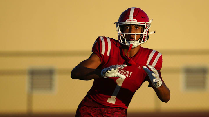 Brophy Prep wide receiver Devin Fitzgerald (1) makes a catch during a practice at Brophy College Prepatory in Phoenix on Sept. 4, 2024.