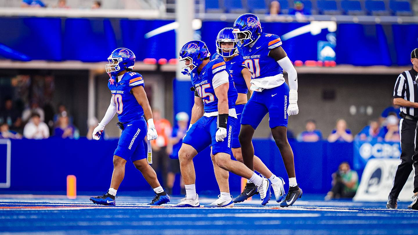 Boise State receives overwhelming support in latest College Football Playoff projections