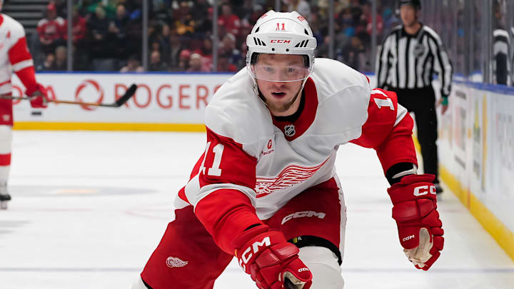 Detroit Red Wings v Vancouver Canucks