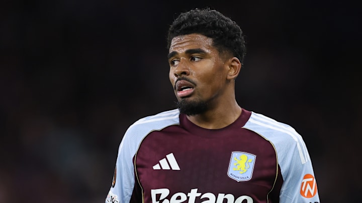 Ian Maatsen spielt bei Aston Villa nur eine untergeordnete Rolle Ian Maatsen spielt bei Aston Villa nur eine untergeordnete Rolle