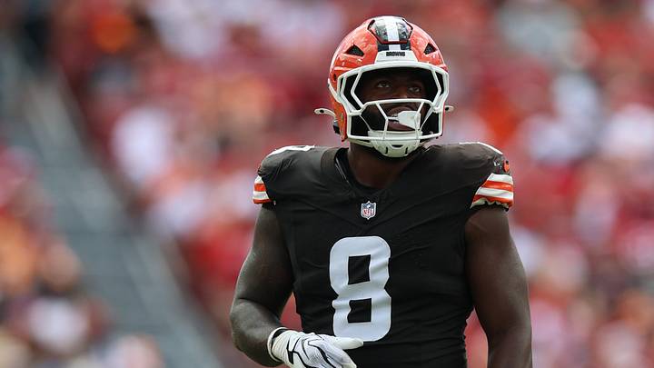 Sep 20, 2026; Tampa, Florida, USA; Cleveland Browns defensive end Jared Verse (8) looks on during the second quarter against the Tampa Bay Buccaneers at Raymond James Stadium. Mandatory Credit: Nathan Ray Seebeck-Imagn Images Sep 20, 2026; Tampa, Florida, USA; Cleveland Browns defensive end Jared Verse (8) looks on during the second quarter against the Tampa Bay Buccaneers at Raymond James Stadium. Mandatory Credit: Nathan Ray Seebeck-Imagn Images