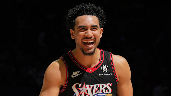 Golden State Warriors v Philadelphia 76ers Golden State Warriors v Philadelphia 76ers