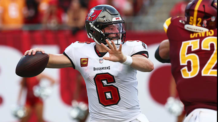 The Buccaneers are favored on Sunday night against the Commanders.