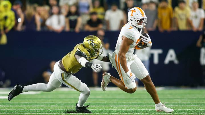 Sep 12, 2026; Atlanta, Georgia, USA; Tennessee Volunteers tight end Dasaahn Brame (7) runs after a catch against the Georgia Tech Yellow Jackets in the third quarter at Bobby Dodd Stadium at Hyundai Field. Mandatory Credit: Brett Davis-Imagn Images Sep 12, 2026; Atlanta, Georgia, USA; Tennessee Volunteers tight end Dasaahn Brame (7) runs after a catch against the Georgia Tech Yellow Jackets in the third quarter at Bobby Dodd Stadium at Hyundai Field. Mandatory Credit: Brett Davis-Imagn Images