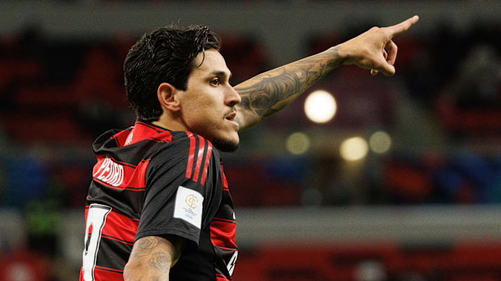 Pedro está à disposição de Filipe Luís no Flamengo 