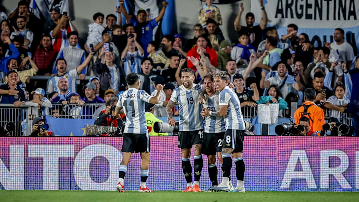Alexis Mac Allister of Argentina and his teammates celebrate Alexis Mac Allister of Argentina and his teammates celebrate
