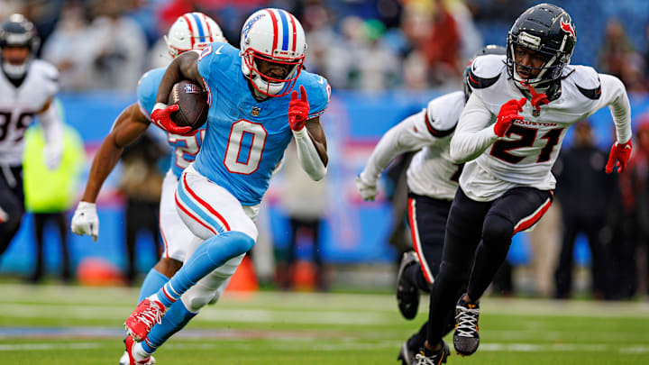 Houston Texans v Tennessee Titans