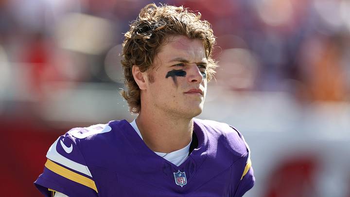 Sep 27, 2026; Tampa, Florida, USA; Minnesota Vikings quarterback J.J. McCarthy (9) looks on prior to the game against the Tampa Bay Buccaneers at Raymond James Stadium. Mandatory Credit: Matt Pendleton-Imagn Images Sep 27, 2026; Tampa, Florida, USA; Minnesota Vikings quarterback J.J. McCarthy (9) looks on prior to the game against the Tampa Bay Buccaneers at Raymond James Stadium. Mandatory Credit: Matt Pendleton-Imagn Images