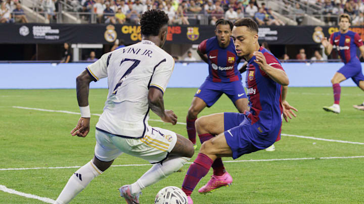 Real Madrid v Barcelona - Soccer Champions Tour