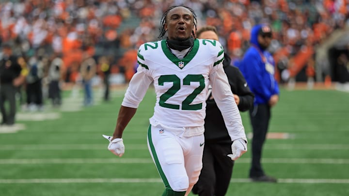 New York Jets safety Tony Adams