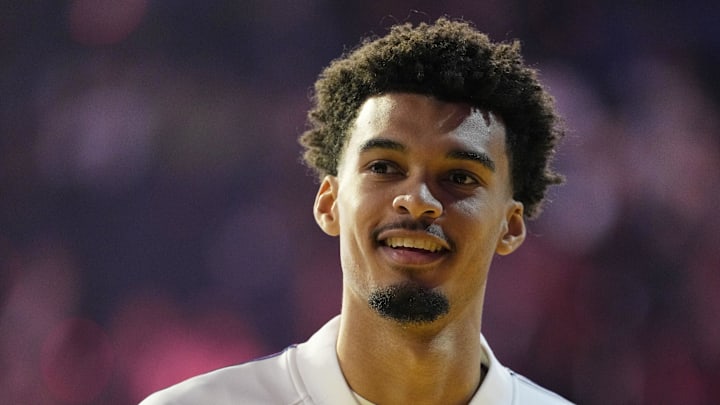Feb 16, 2025; San Francisco, CA, USA; Chuck’s Global Stars forward Victor Wembanyama (1) of the San Antonio Spurs warms up before the 2025 NBA All Star Game at Chase Center. Mandatory Credit: Kyle Terada-Imagn Images
