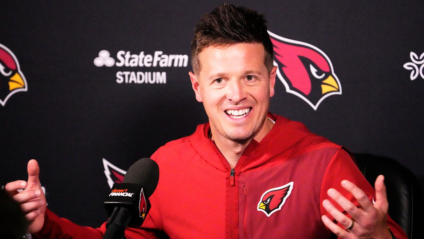 Mike LaFleur Keeping It Real With Cardinals Players: 'I’m Not Smart Enough to Lie'
