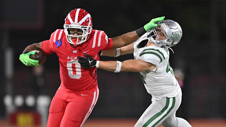Jordon Davison and Mater Dei take on De La Salle in the 2024 CIF Open Division state championship game.