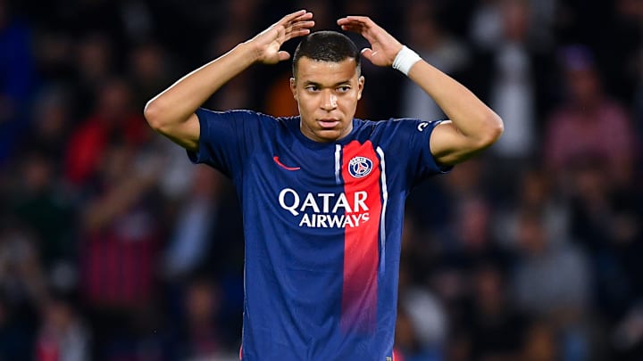 Paris Saint-Germain v Clermont Foot 63 - Ligue 1 Uber Eats