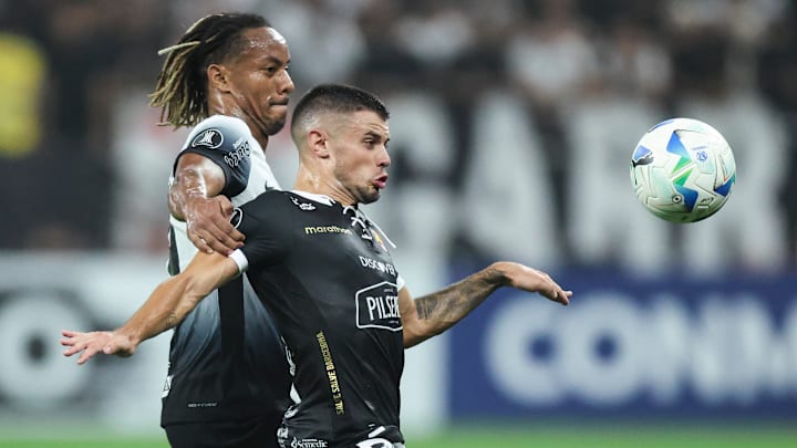 André Carrillo balançou a rede em Itaquera André Carrillo balançou a rede em Itaquera