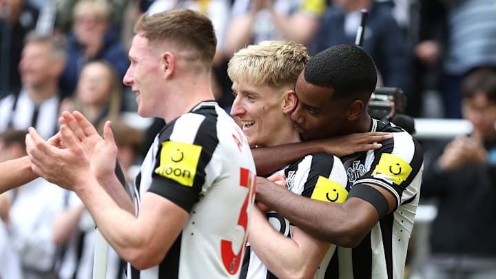 Newcastle United v Tottenham Hotspur - Premier League