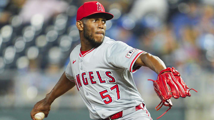 Aug 21, 2024; Kansas City, Missouri, USA; Los Angeles Angels relief pitcher Roansy Contreras (57) pitches during the eighth inning against the Kansas City Royals at Kauffman Stadium Aug 21, 2024; Kansas City, Missouri, USA; Los Angeles Angels relief pitcher Roansy Contreras (57) pitches during the eighth inning against the Kansas City Royals at Kauffman Stadium