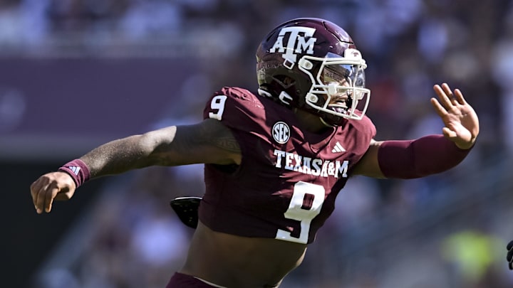 Texas A&M Aggies defensive end Cashius Howell defends in coverage against the Auburn Tigers at Kyle Field.