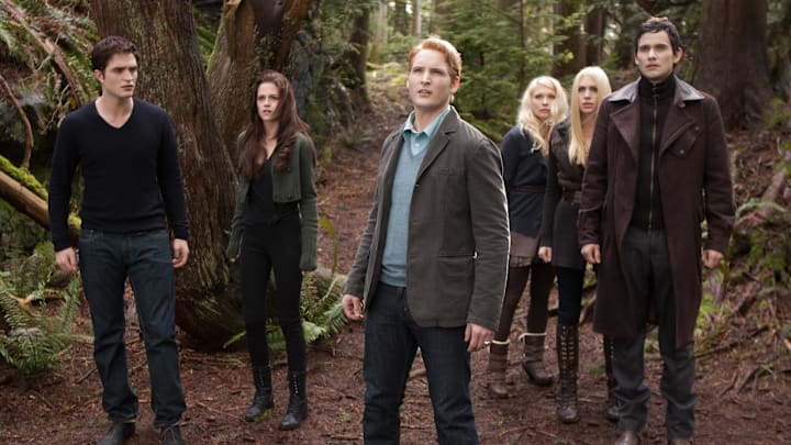 (L-R) ROBERT PATTINSON, KRISTEN STEWART, PETER FACINELLI, MyANNA BURING, CASEY LaBOW and CHRISTIAN CAMARGO star in THE TWILIGHT SAGA: BREAKING DAWN-PART 2



Ph: Andrew Cooper, SMPSP

© 2011 Summit Entertainment, LLC. All rights reserved.