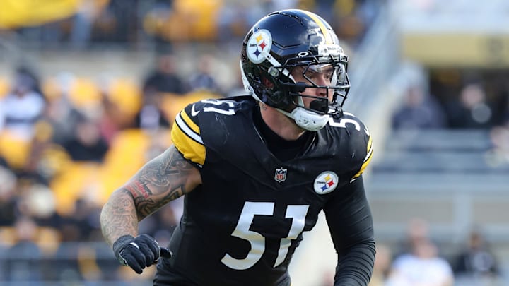 Nov 16, 2025; Pittsburgh, Pennsylvania, USA; Pittsburgh Steelers linebacker Nick Herbig (51) follows the play against the Cincinnati Bengals during the first half at Acrisure Stadium. Mandatory Credit: Charles LeClaire-Imagn Images
