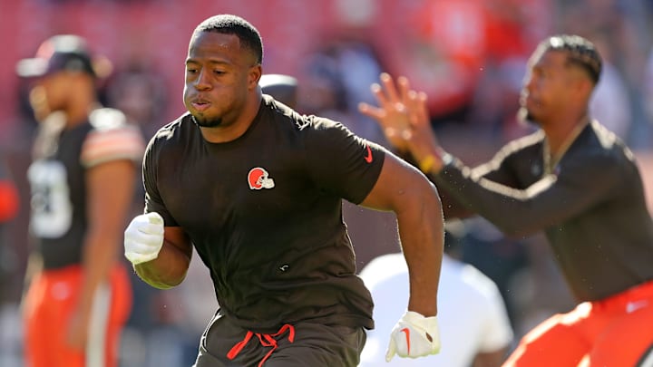Cleveland Browns running back Nick Chubb warms up before an NFL football game against the Cincinnati Bengals at Huntington Bank Field, Sunday, Oct. 20, 2024, in Cleveland, Ohio. Cleveland Browns running back Nick Chubb warms up before an NFL football game against the Cincinnati Bengals at Huntington Bank Field, Sunday, Oct. 20, 2024, in Cleveland, Ohio.