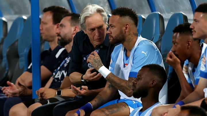 Neymar Jr. y Jorge Jesús, el entrenador del Al-Hilal, el nuevo equipo al que se unió el brasileño