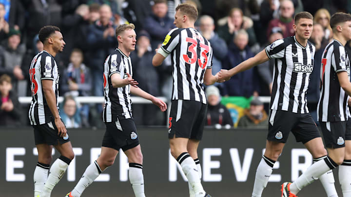 Newcastle United v Luton Town - Premier League
