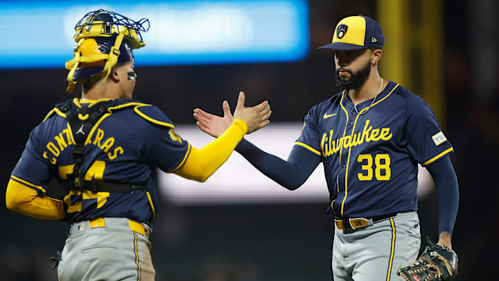 Milwaukee podría considerar un cambio por Devin Williams
