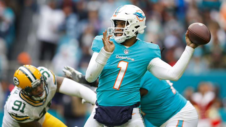 Dec 25, 2022; Miami Gardens, Florida, USA; Miami Dolphins quarterback Tua Tagovailoa (1) throws the