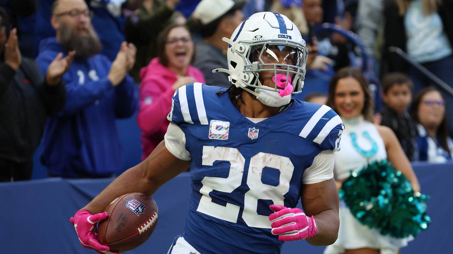 3 Reasons Why Vikings Shouldn't Underestimate the Colts in Week 7