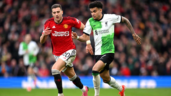 Manchester United e Liverpool protagonizam uma das maiores rivalidades da Inglaterra Manchester United e Liverpool protagonizam uma das maiores rivalidades da Inglaterra