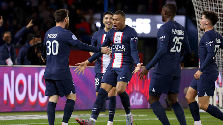 Lionel Messi y Kylian Mbappé tienen al PSG cerca de salir campeón de la Ligue 1  