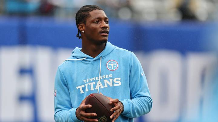 Sep 27, 2026; East Rutherford, New Jersey, USA; Tennessee Titans wide receiver Carnell Tate (14) warms up before the game against the New York Giants at MetLife Stadium. Mandatory Credit: Vincent Carchietta-Imagn Images Sep 27, 2026; East Rutherford, New Jersey, USA; Tennessee Titans wide receiver Carnell Tate (14) warms up before the game against the New York Giants at MetLife Stadium. Mandatory Credit: Vincent Carchietta-Imagn Images