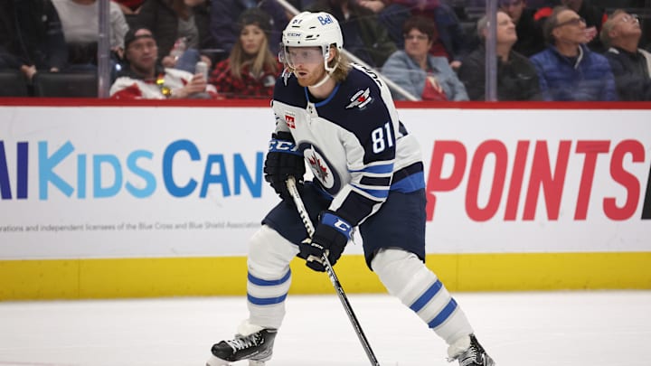 Winnipeg Jets v Detroit Red Wings