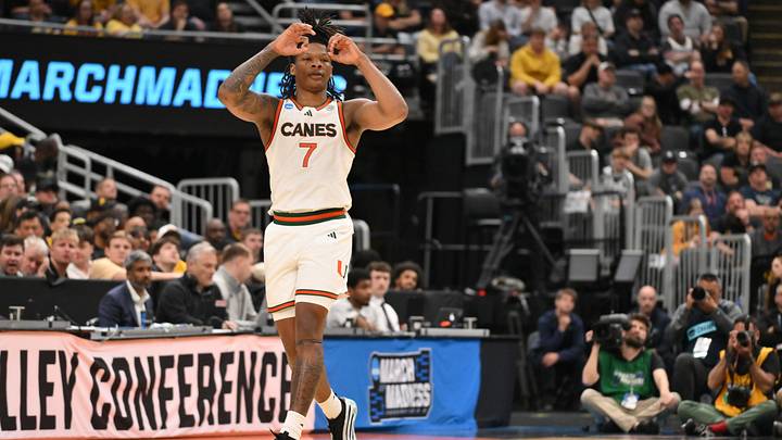 Mar 20, 2026; St. Louis, MO, USA; Miami (FL) Hurricanes forward Shelton Henderson (7) reacts after a three point shot play during the second half against Missouri Tigers during a first round game of the men's 2026 NCAA Tournament at Enterprise Center. Mandatory Credit: Jeff Curry-Imagn Images Mar 20, 2026; St. Louis, MO, USA; Miami (FL) Hurricanes forward Shelton Henderson (7) reacts after a three point shot play during the second half against Missouri Tigers during a first round game of the men's 2026 NCAA Tournament at Enterprise Center. Mandatory Credit: Jeff Curry-Imagn Images