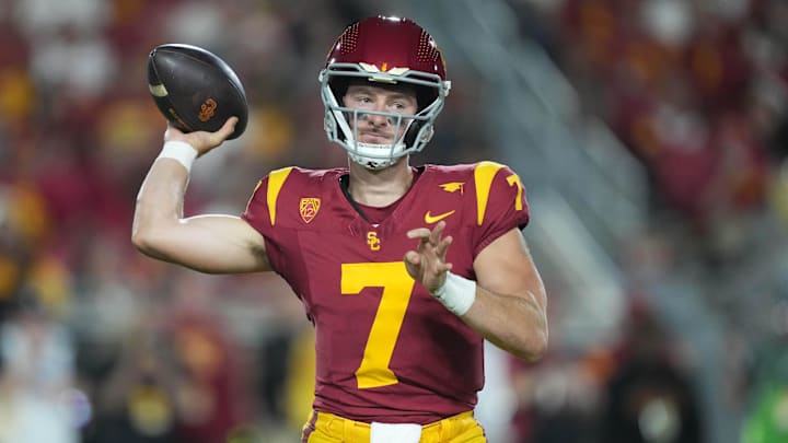 The most important players entering the 2025 college football transfer portal ahead of next season. The most important players entering the 2025 college football transfer portal ahead of next season.