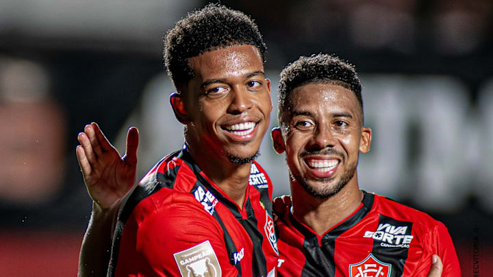 O centroavante Carlinhos está emprestado pelo Flamengo ao Vitória