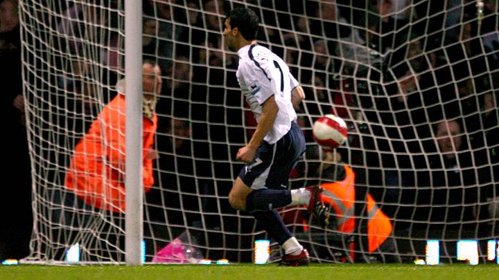 Soccer - FA Barclays Premiership - West Ham United v Tottenham Hotspur - Upton Park Soccer - FA Barclays Premiership - West Ham United v Tottenham Hotspur - Upton Park