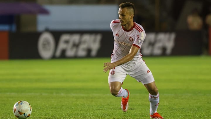 Renêfoi bem na partida desta quinta-feira