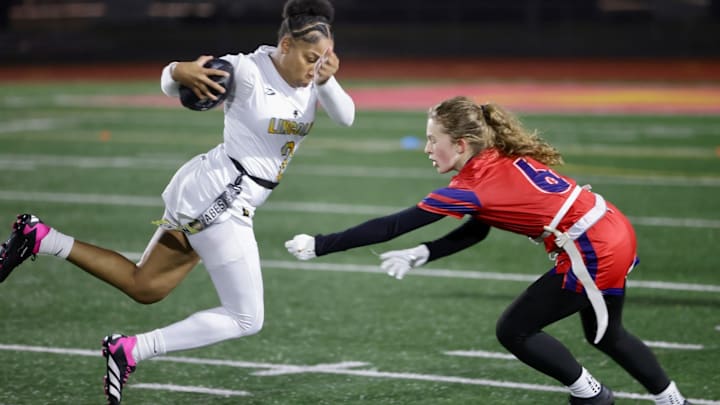 Mackenzie Walker and Lincoln of Tacoma are the No. 1 seeds from the South Region for the Washington high school girls flag football championships.