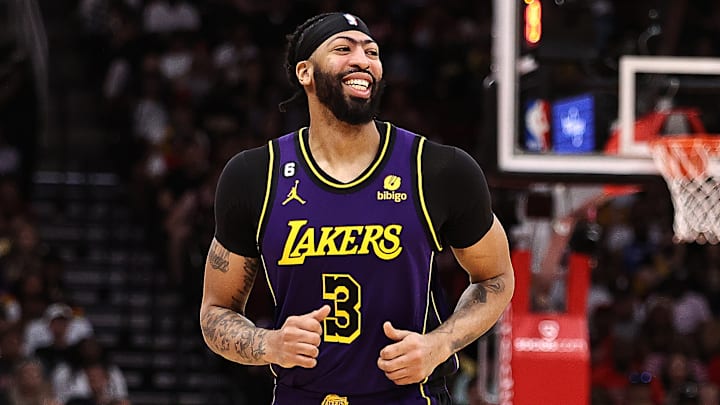 Los Lakers se juegan sus chances de ir a los playoffs directamente