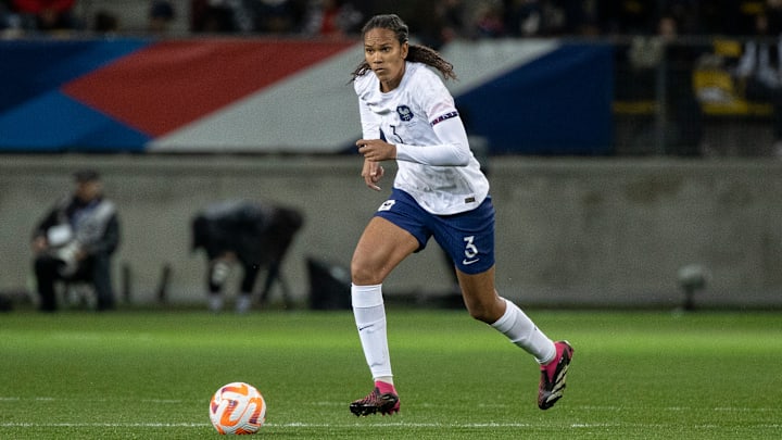 Wendy Renard dans les derniers préparatifs en vue de la Coupe du monde